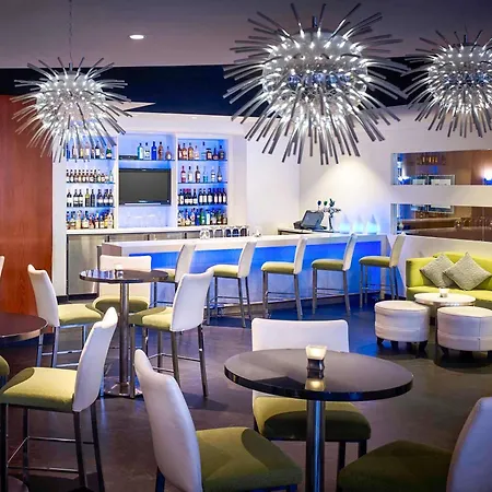Novotel Toronto North York-3